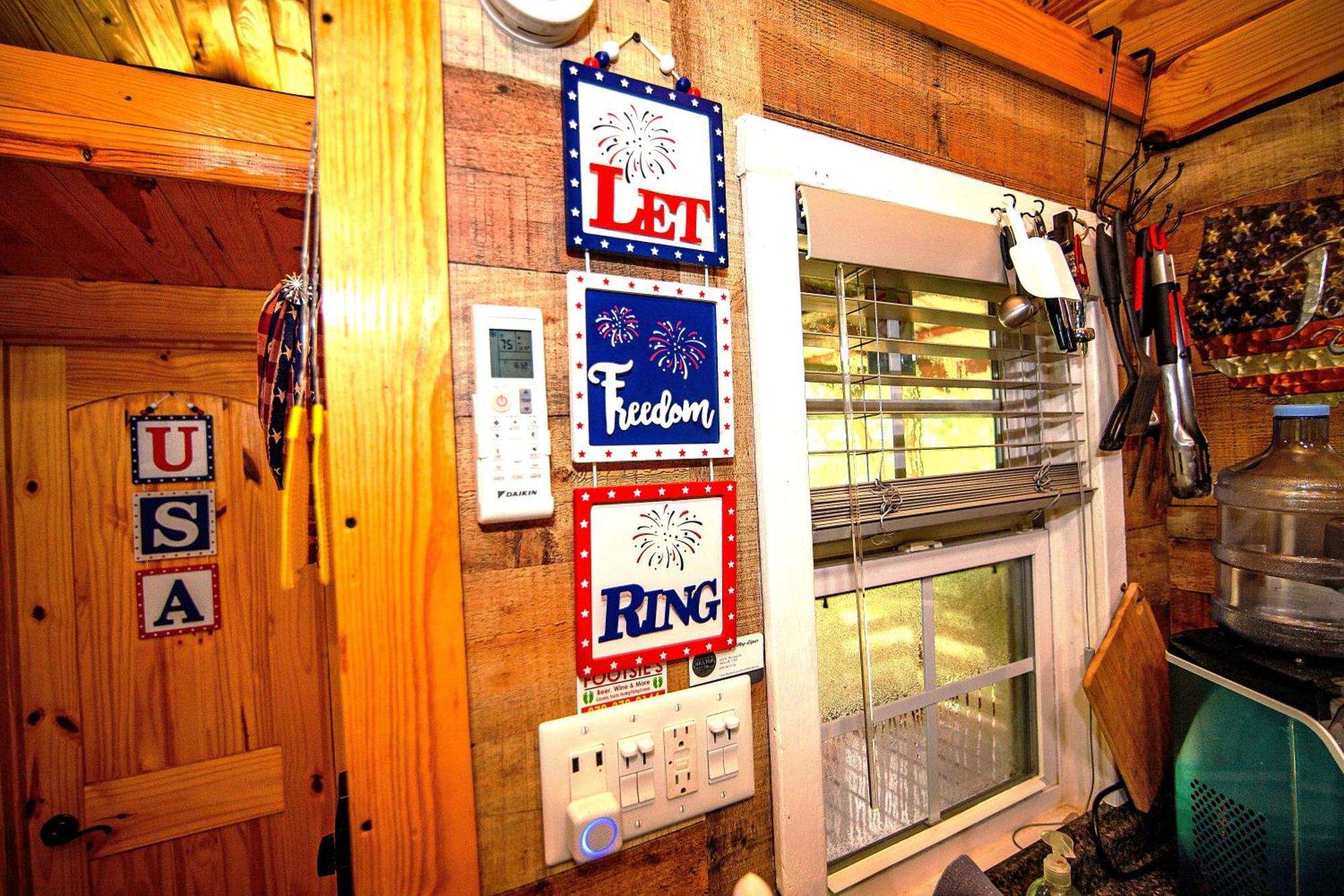 The Americana - Parker Creek Bend Cabins Murfreesboro Εξωτερικό φωτογραφία