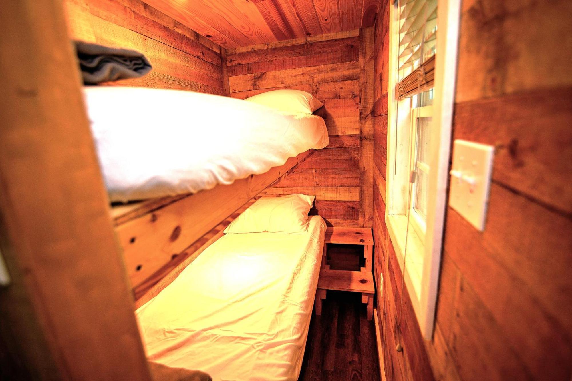 The Americana - Parker Creek Bend Cabins Murfreesboro Εξωτερικό φωτογραφία
