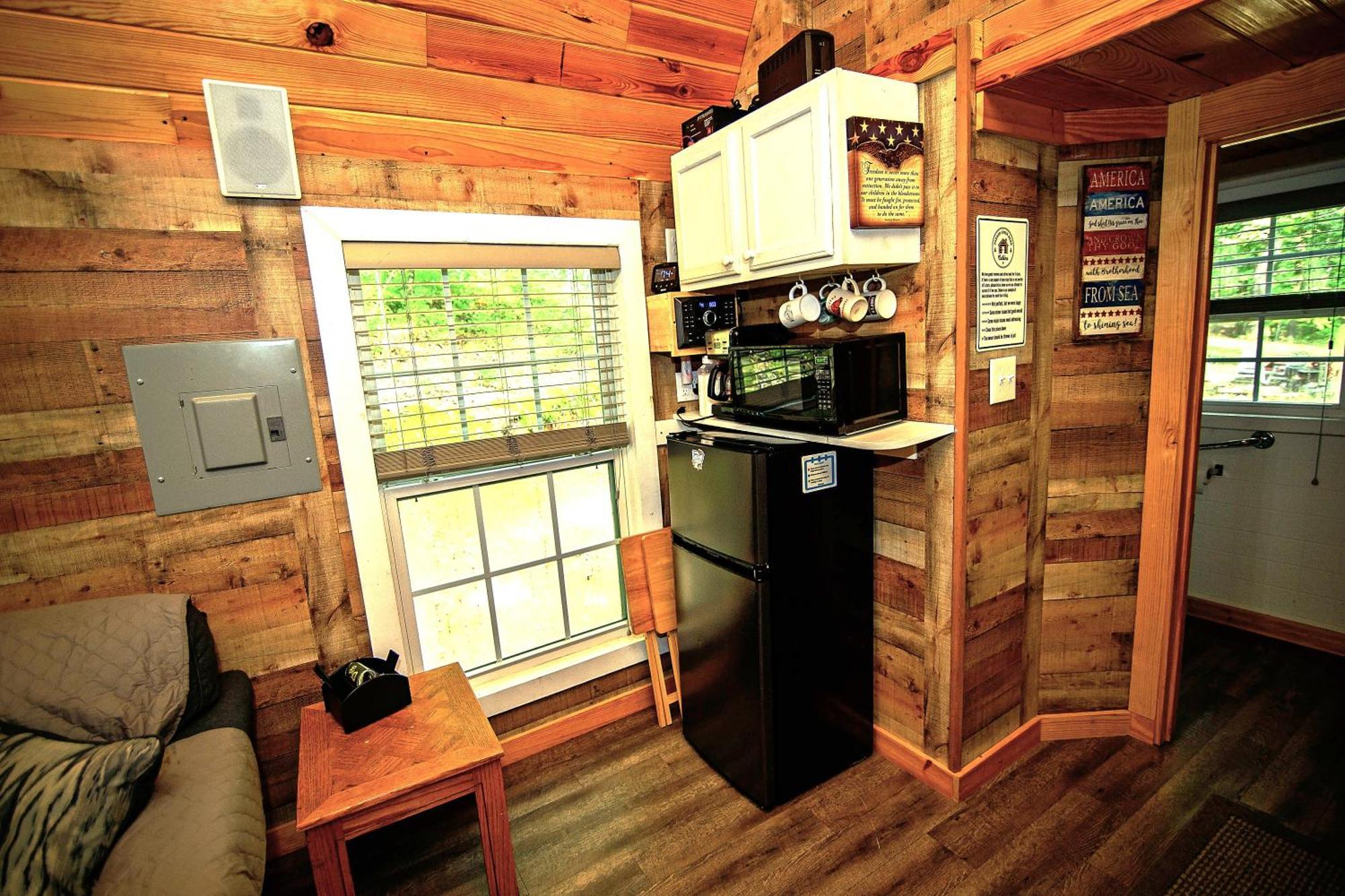 The Americana - Parker Creek Bend Cabins Murfreesboro Εξωτερικό φωτογραφία